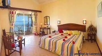 Blue Lagoon Beach Hotel Mauritius ภายนอก รูปภาพ