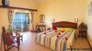 Blue Lagoon Beach Hotel Mauritius ภายนอก รูปภาพ